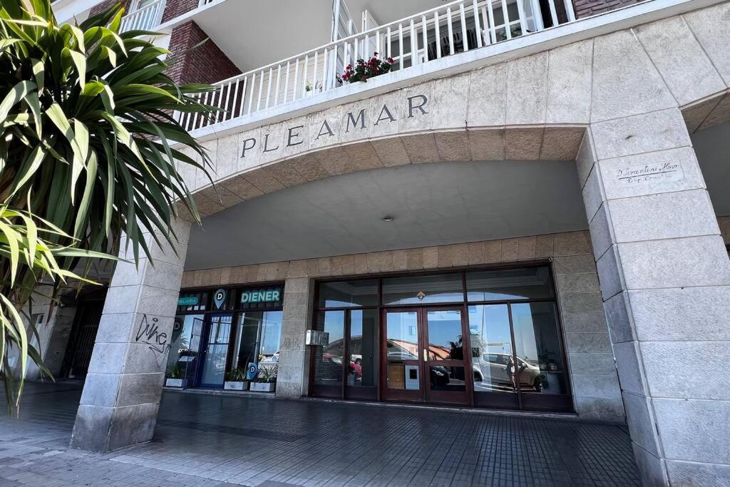 Excelente departamento, frente al mar