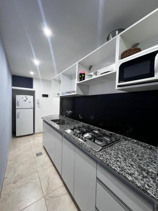 Excelente departamento, frente al mar