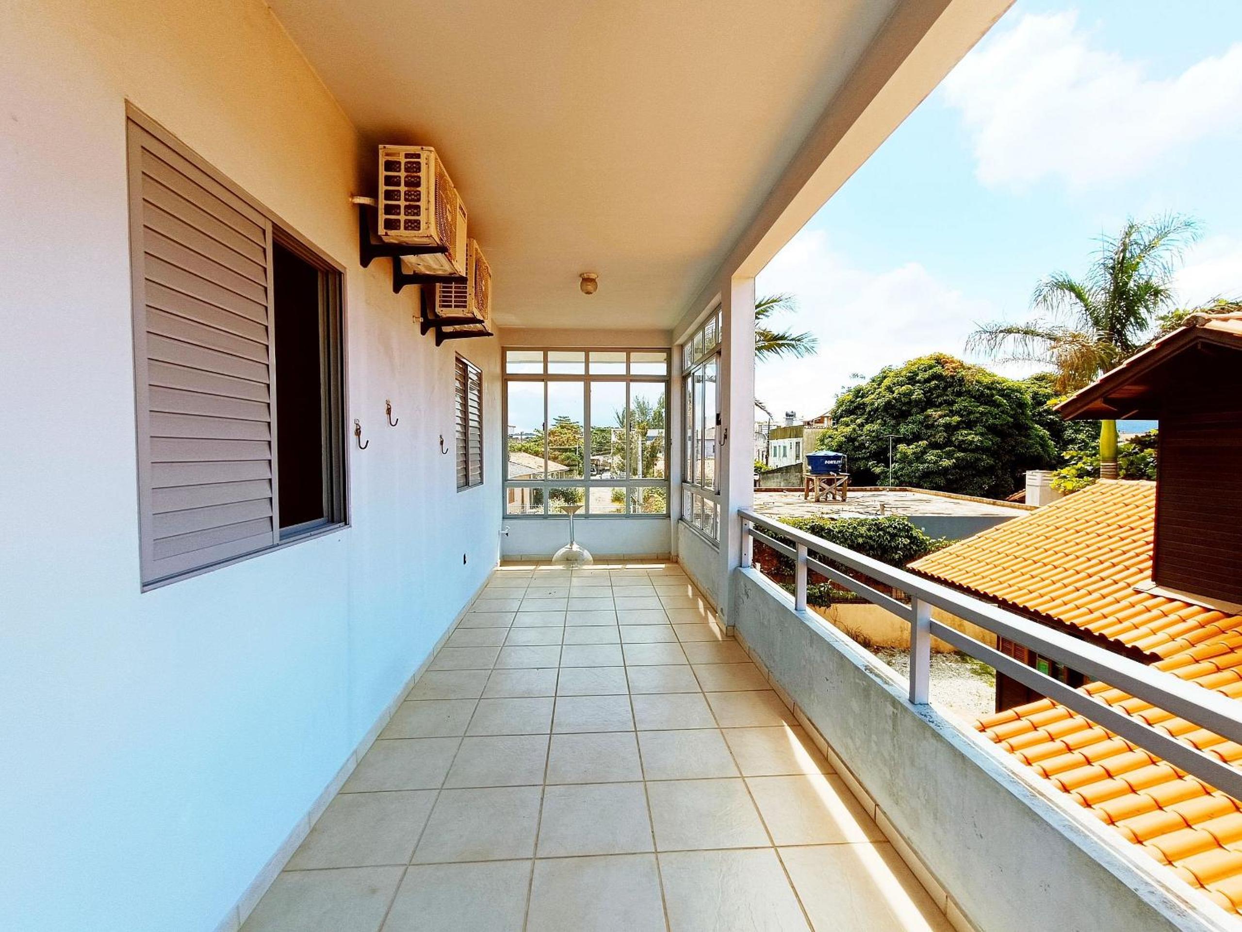 Casa com piscina, churrasqueira/400m mar - ALE90
