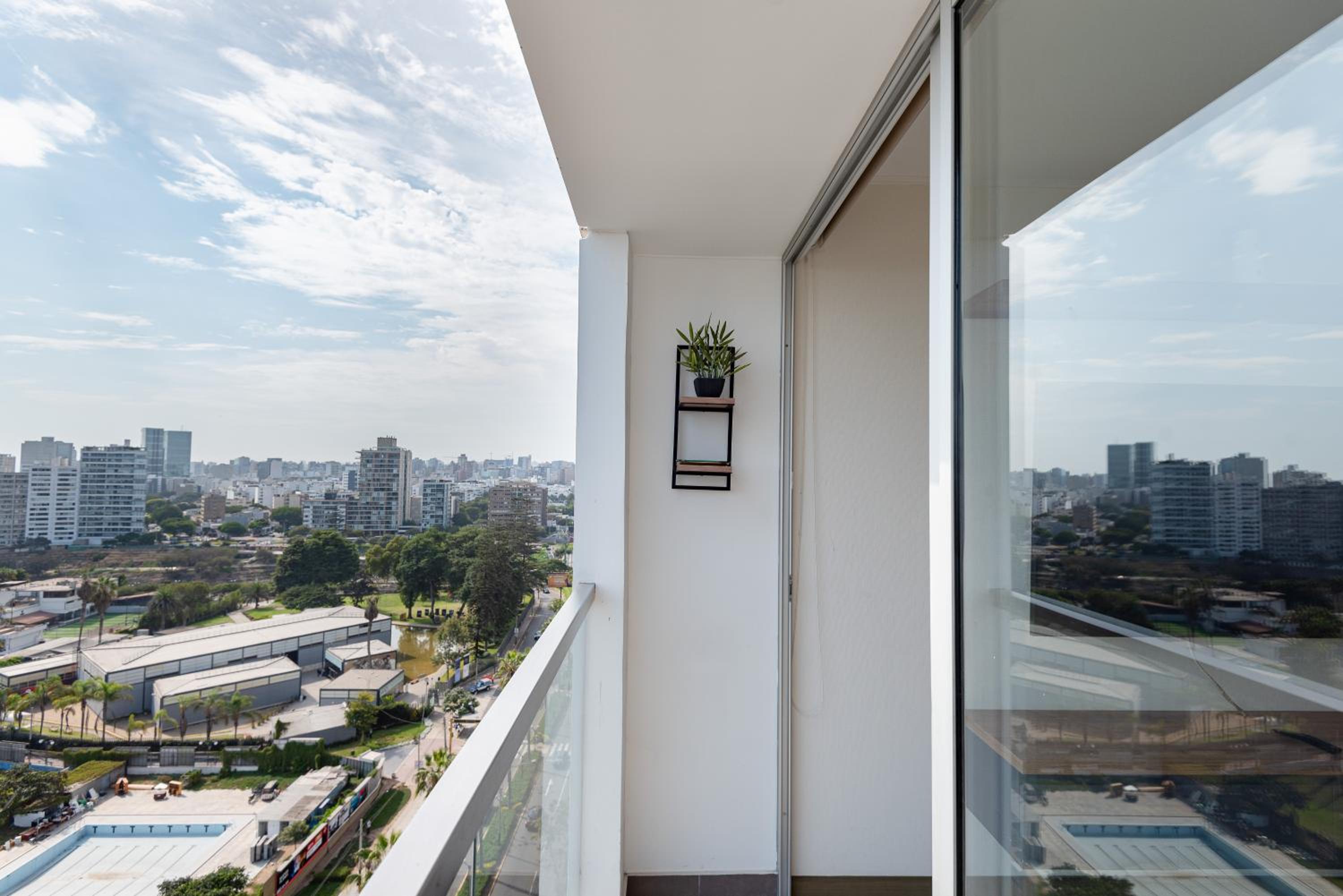 Peruvian Apartments Barranco 1606 view 2