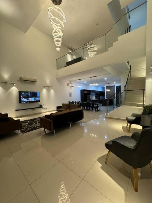 Private Pool Selangor Puchong Cyberjaya Putrajaya
