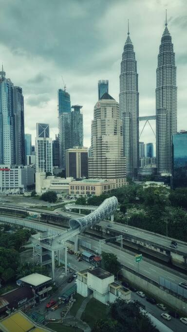King Studio Suite Legasi Kampung Bharu view KLCC