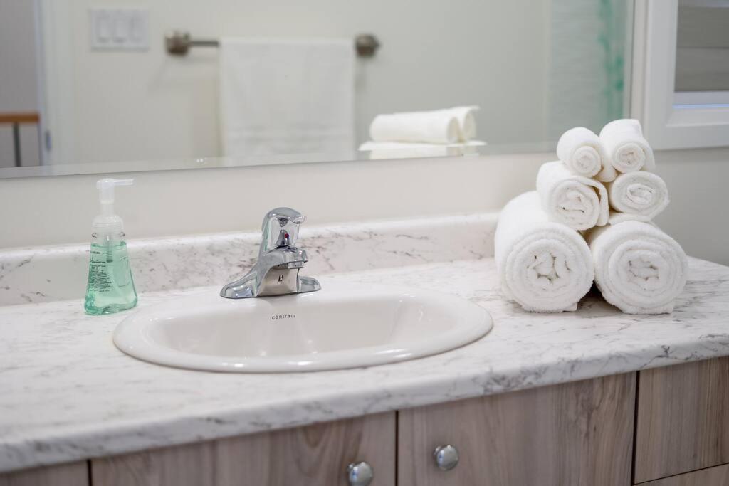Tulip Smartments Brampton-Spacious 4 Bedroom Near Airport