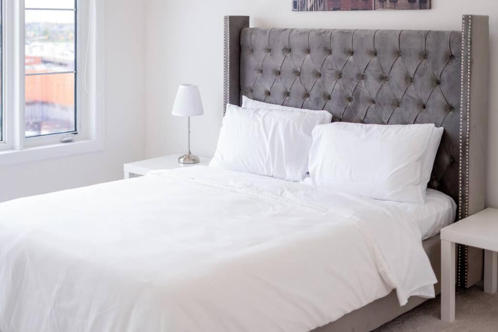 Tulip Smartments Brampton-Spacious 4 Bedroom Near Airport
