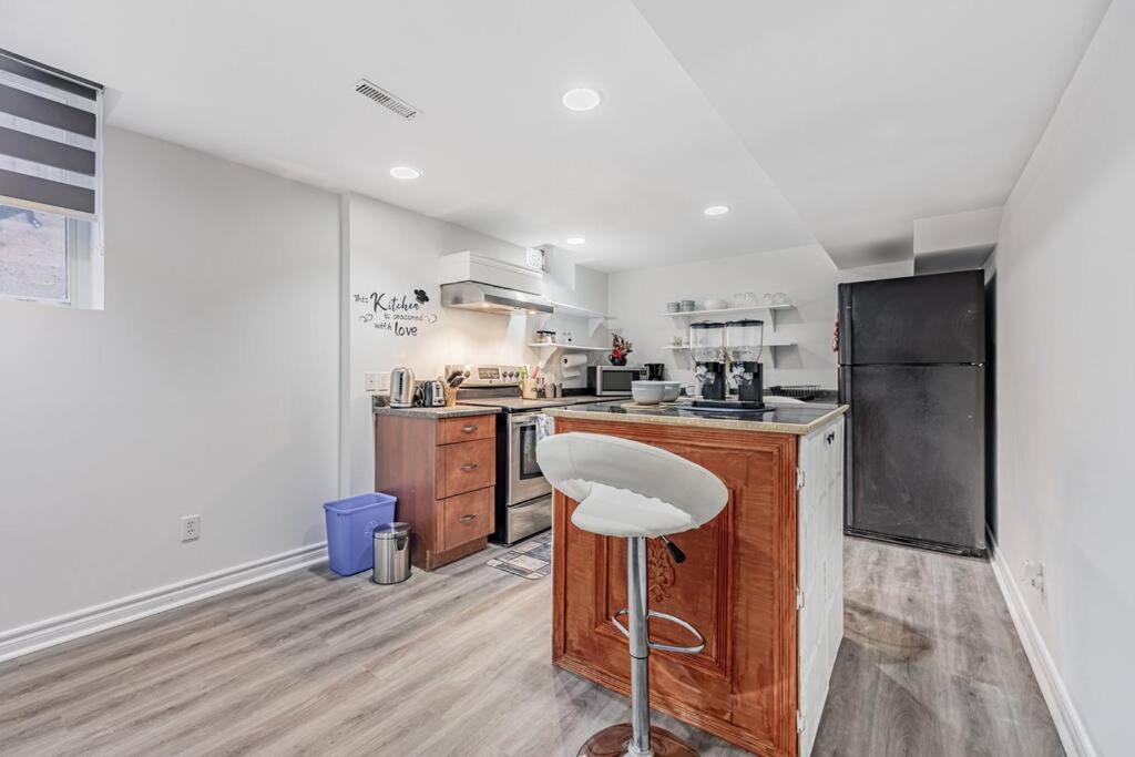 Cozy Haven Retreat 2Bed Basement
