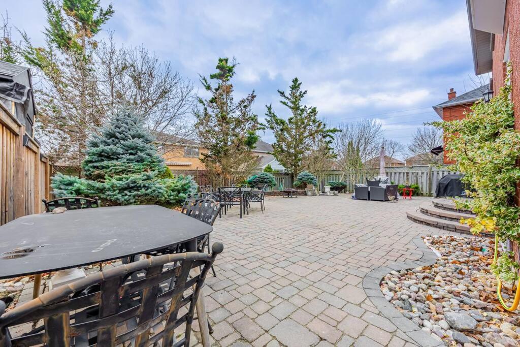 Cozy Haven Retreat 2Bed Basement