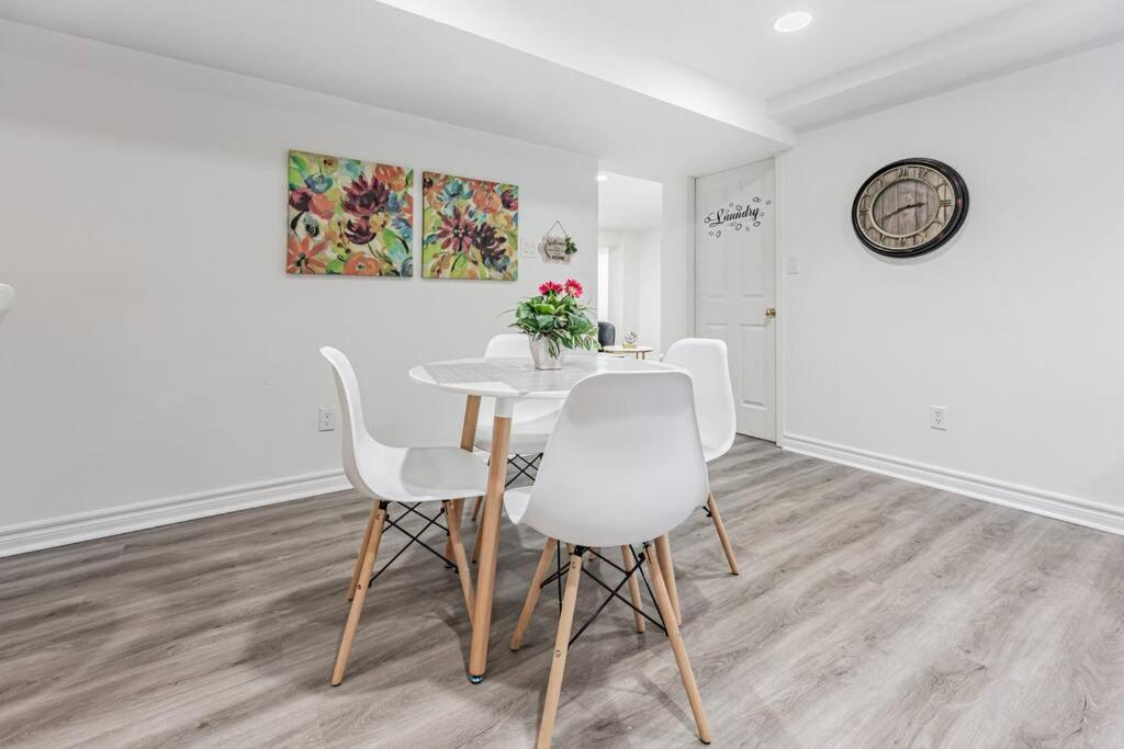 Cozy Haven Retreat 2Bed Basement