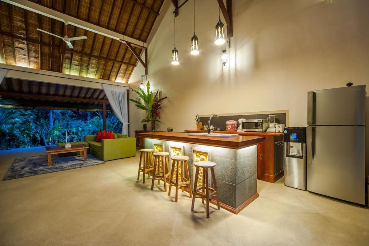 Luxury 3BR Infinity Jungle View Aashaya Villa Ubud view 5
