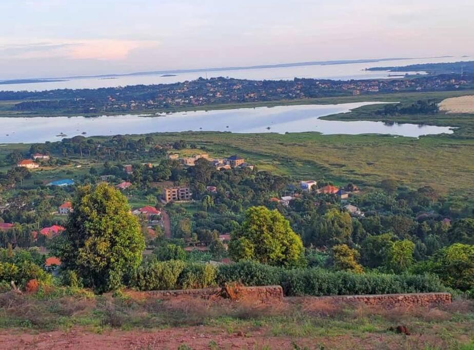 Ripple House on the Bay, hill top villa with views view 3