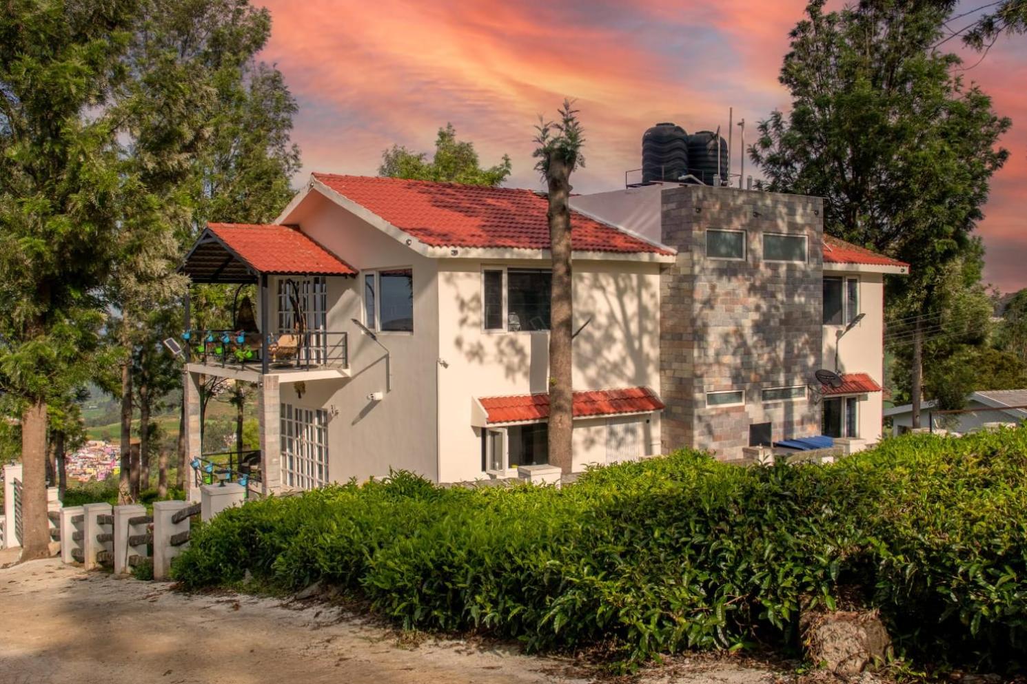 StayVista at Villa Misty Oaks with Breakfast view 4