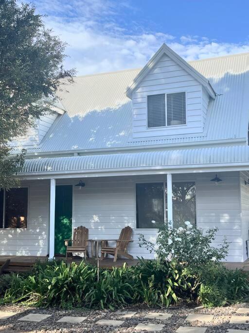 Gorgeous Country Cottage In Lovely Private Grounds