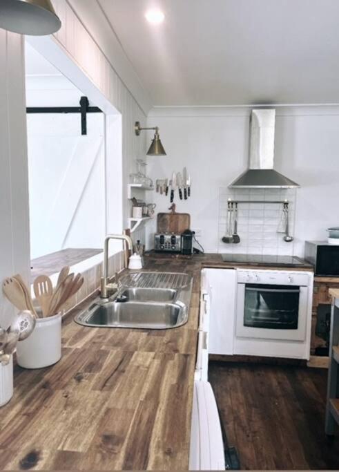 Gorgeous Country Cottage In Lovely Private Grounds