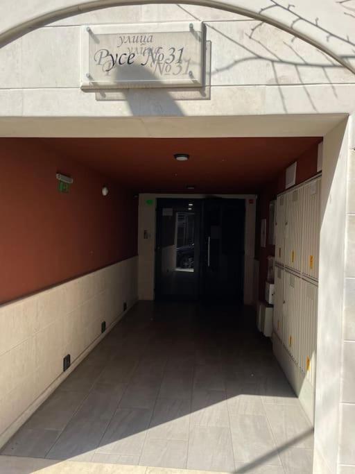 Panoramic 1 bedroom apartment in central Varna!