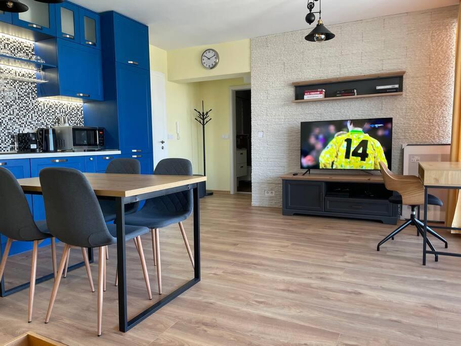 Panoramic 1 bedroom apartment in central Varna!