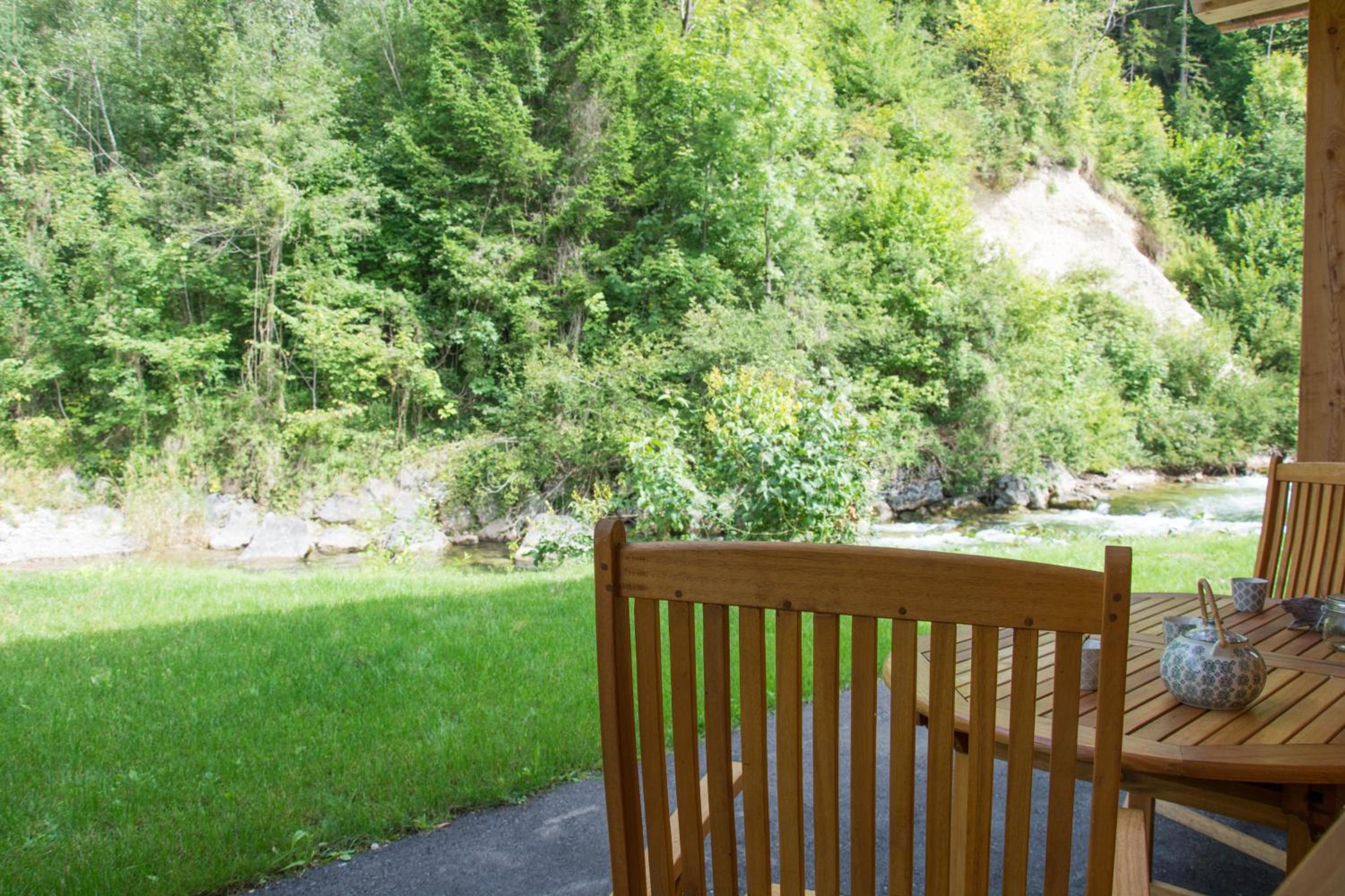 Haus Schatzl Apartments mit Gartenanteil und Bademöglichkeit im Fluss