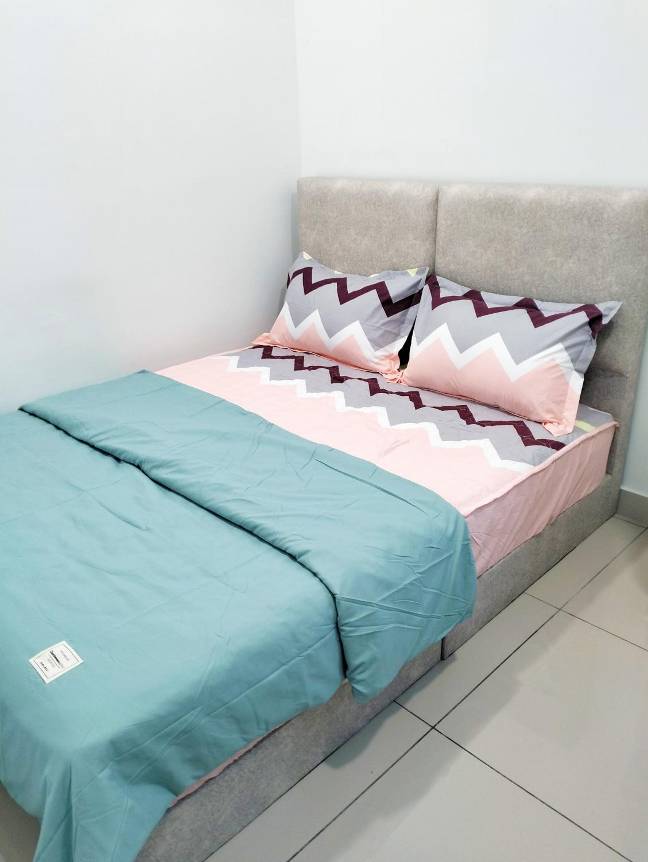 JB Austin Regency @ Simple Tidy Comfort 7 pax