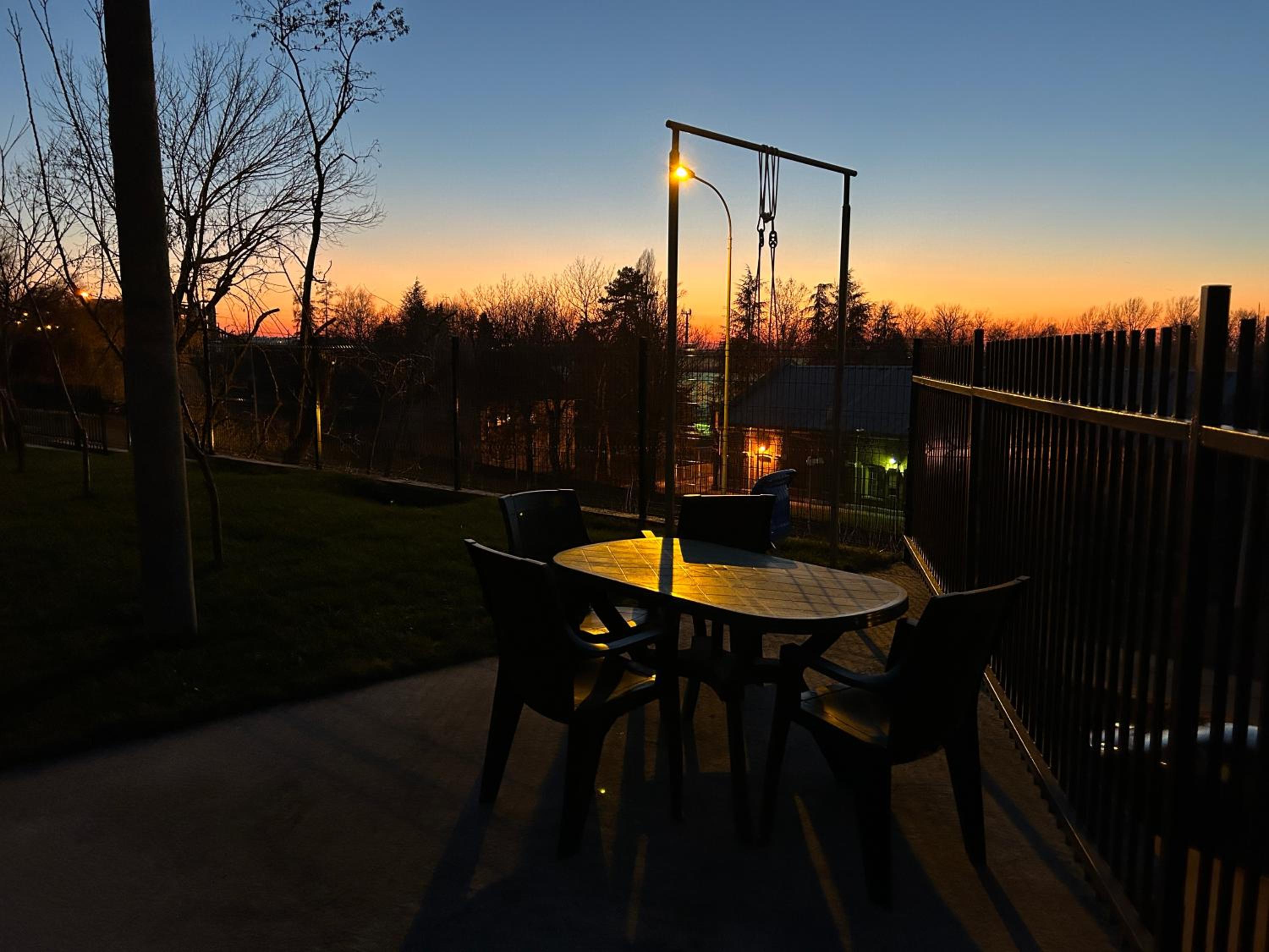 Manja Modern Retreat