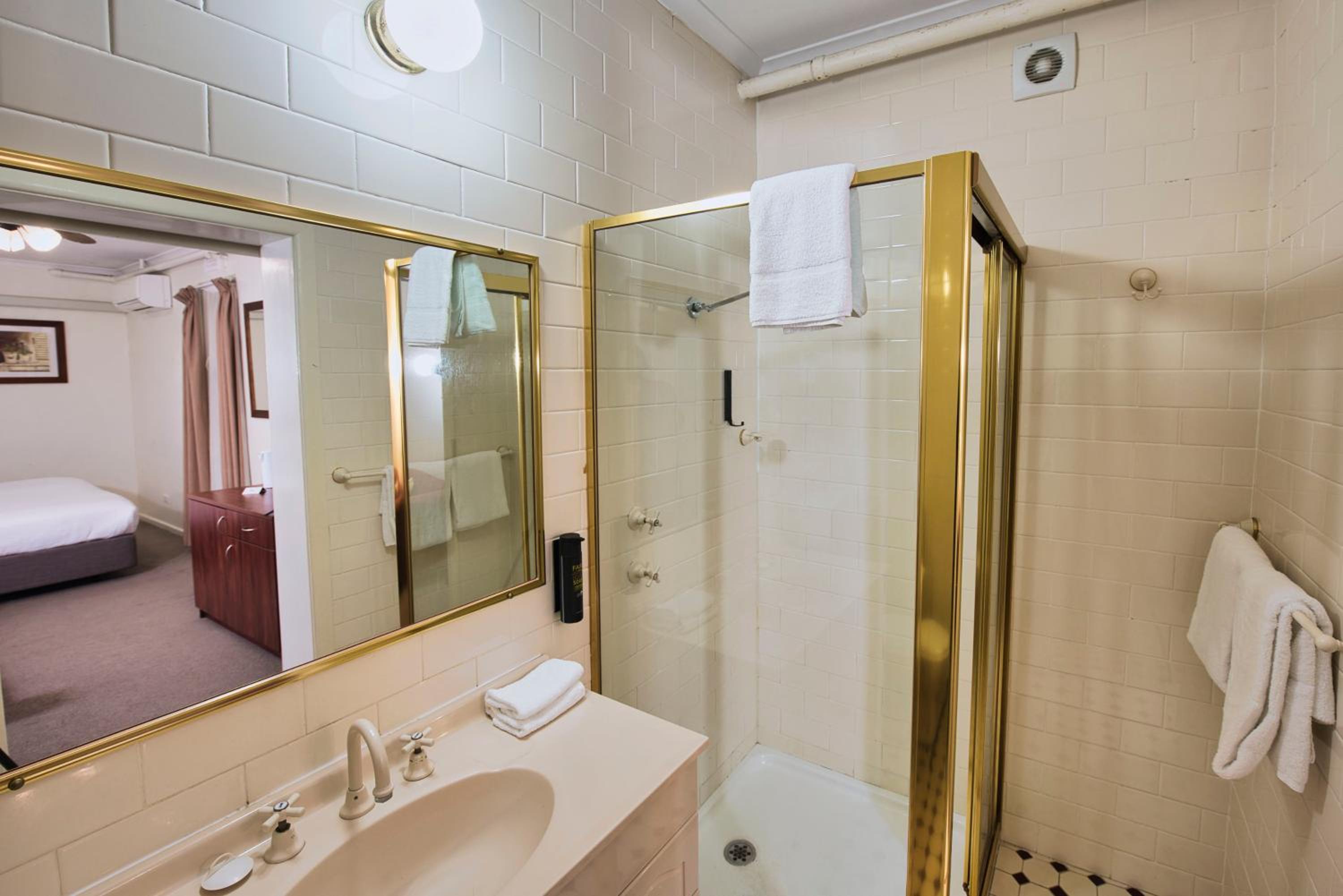 Katoomba Vacations - The Metropole Guest House Katoomba - Property Image 12