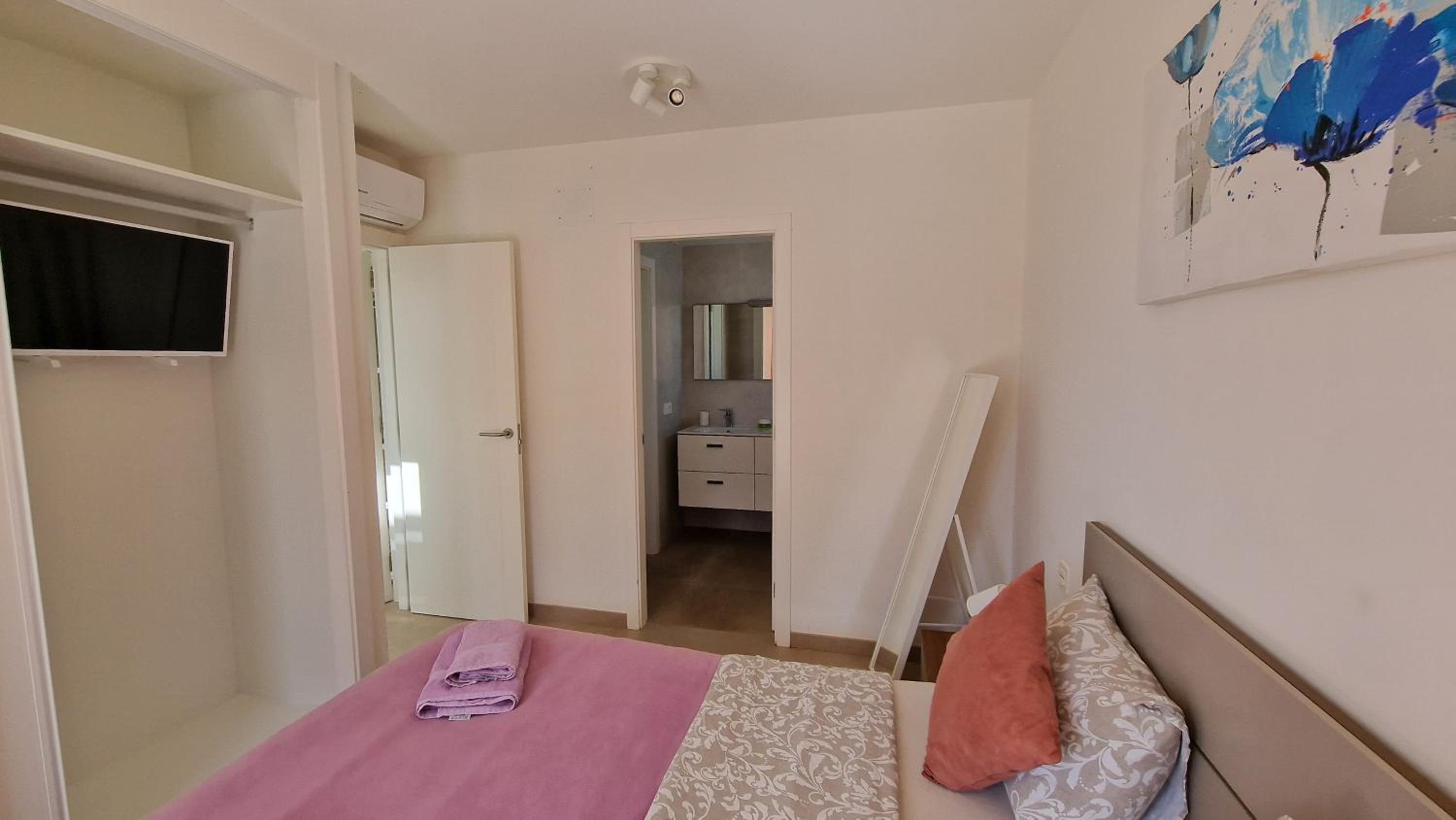 Villa Paraiso-Luxury Villa with Heated Pool
