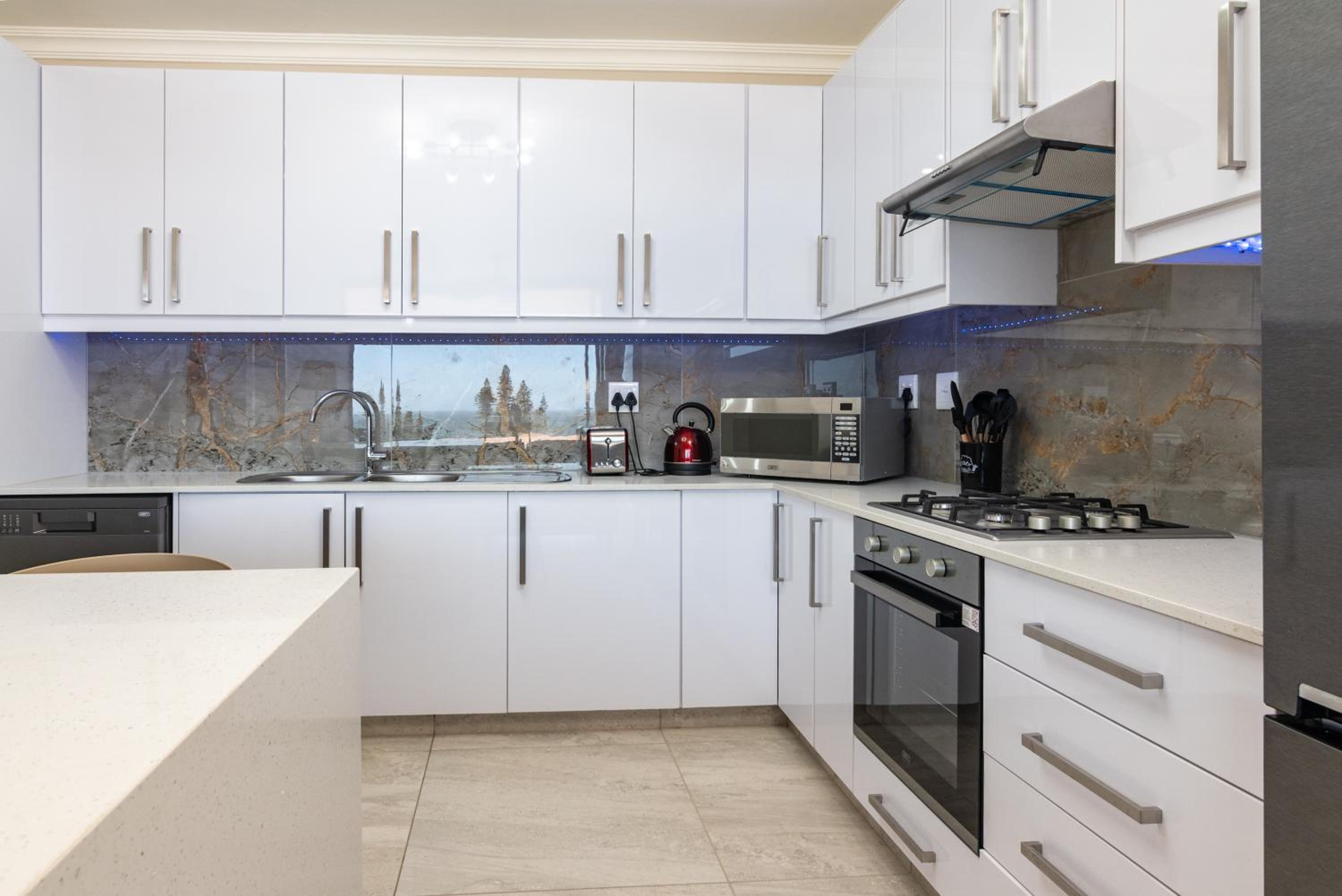 Shanthi Apartment 6