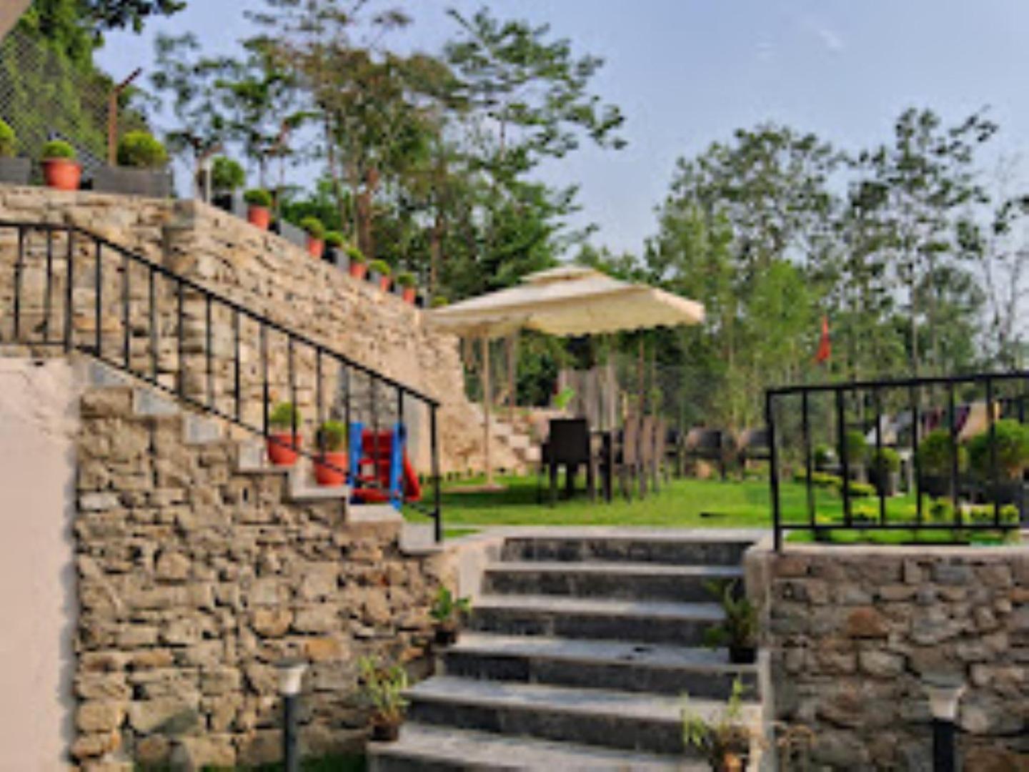 Blue Orchid Premium Homestay Kalimpong view 3