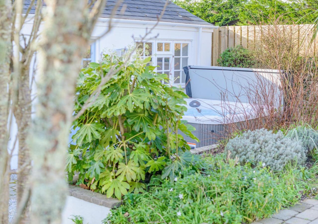 4 Bed in St. Merryn oc-e28379