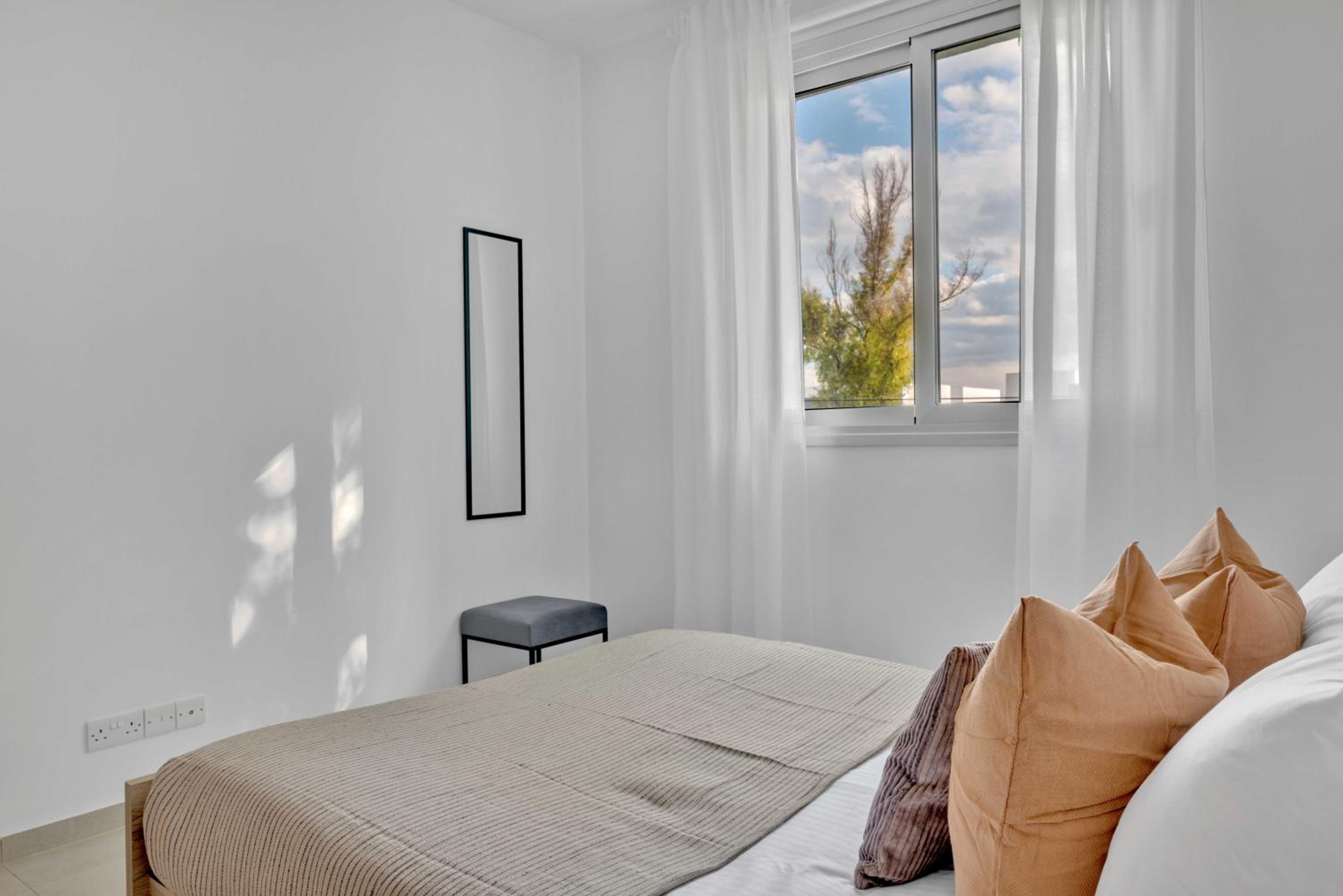 Phaedrus Living: Eolus Residences Artemis