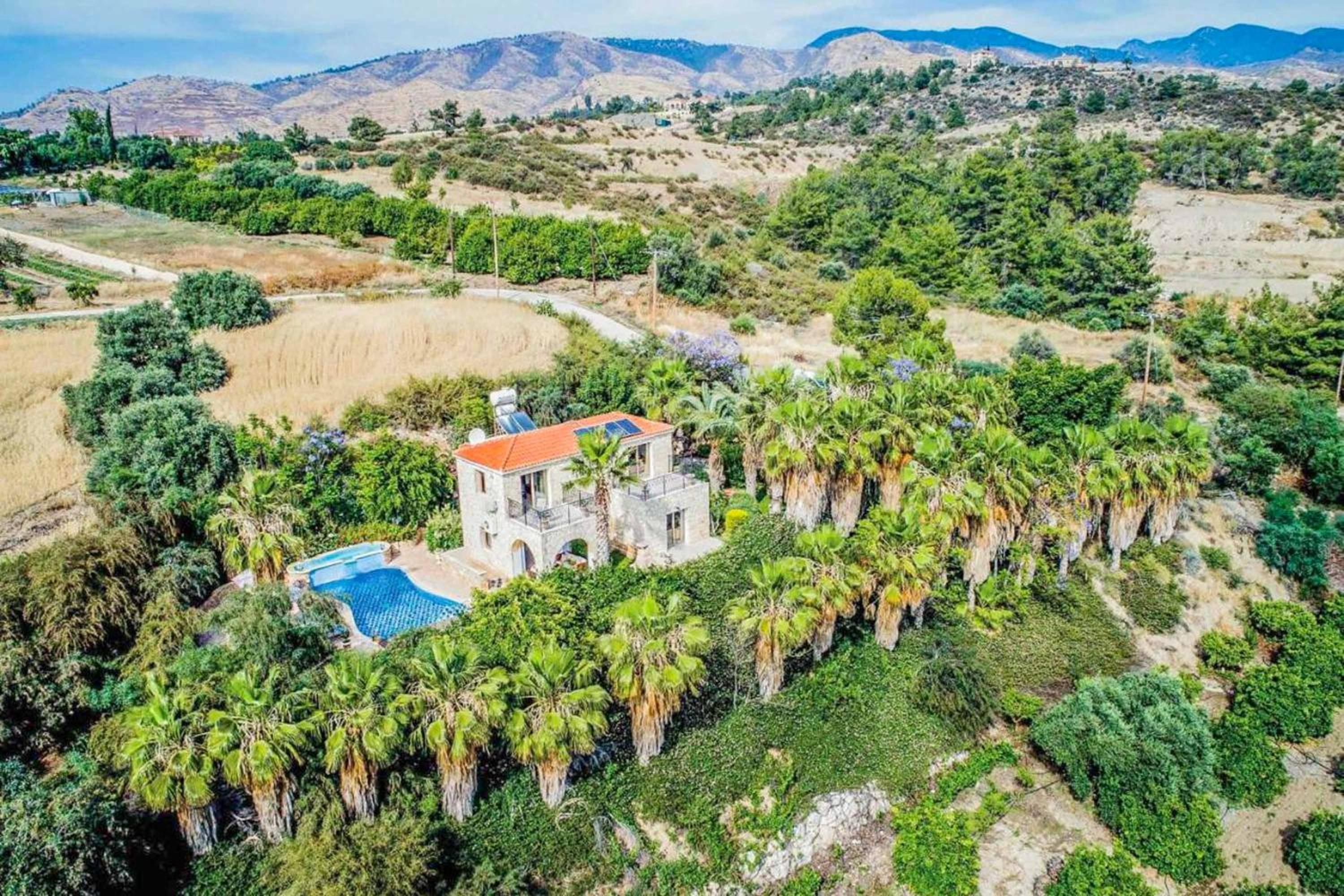 Villa Anna Argaka