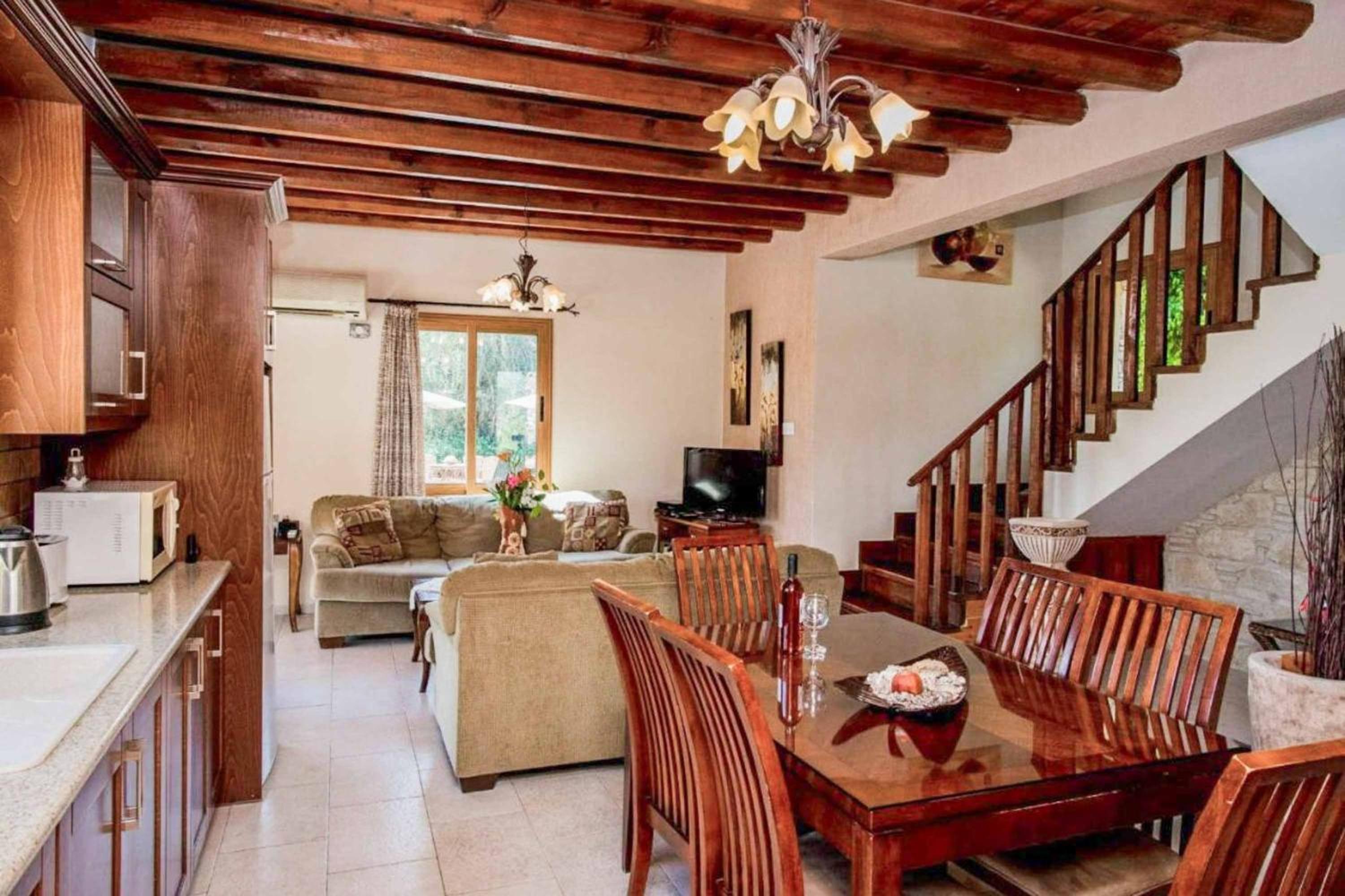 Villa Anna Argaka