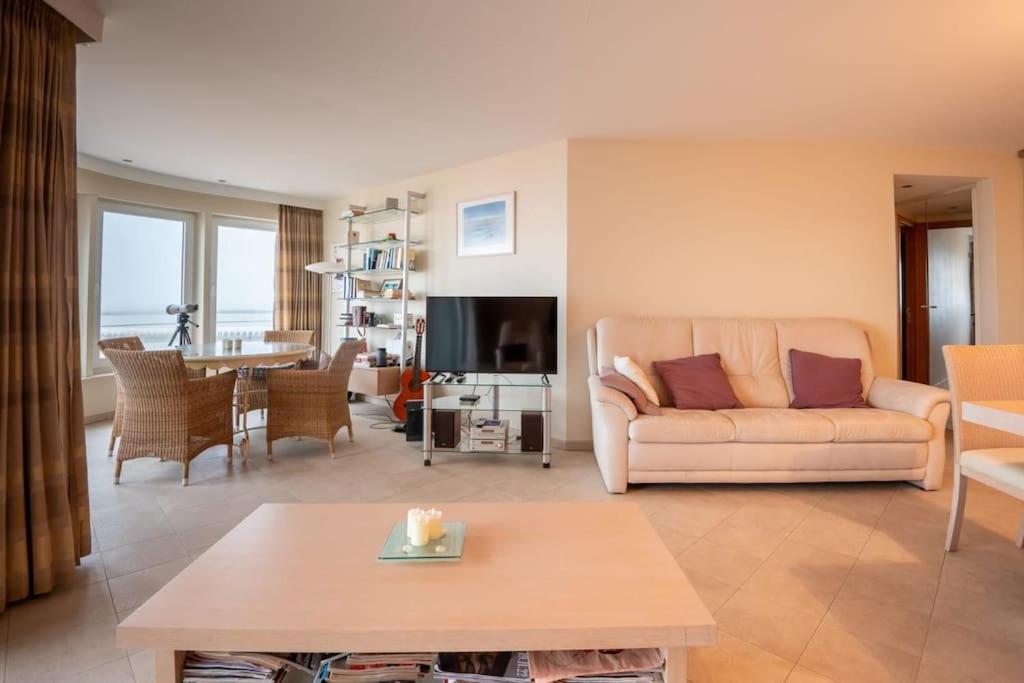Marvelous apartment with a stunning view and garage