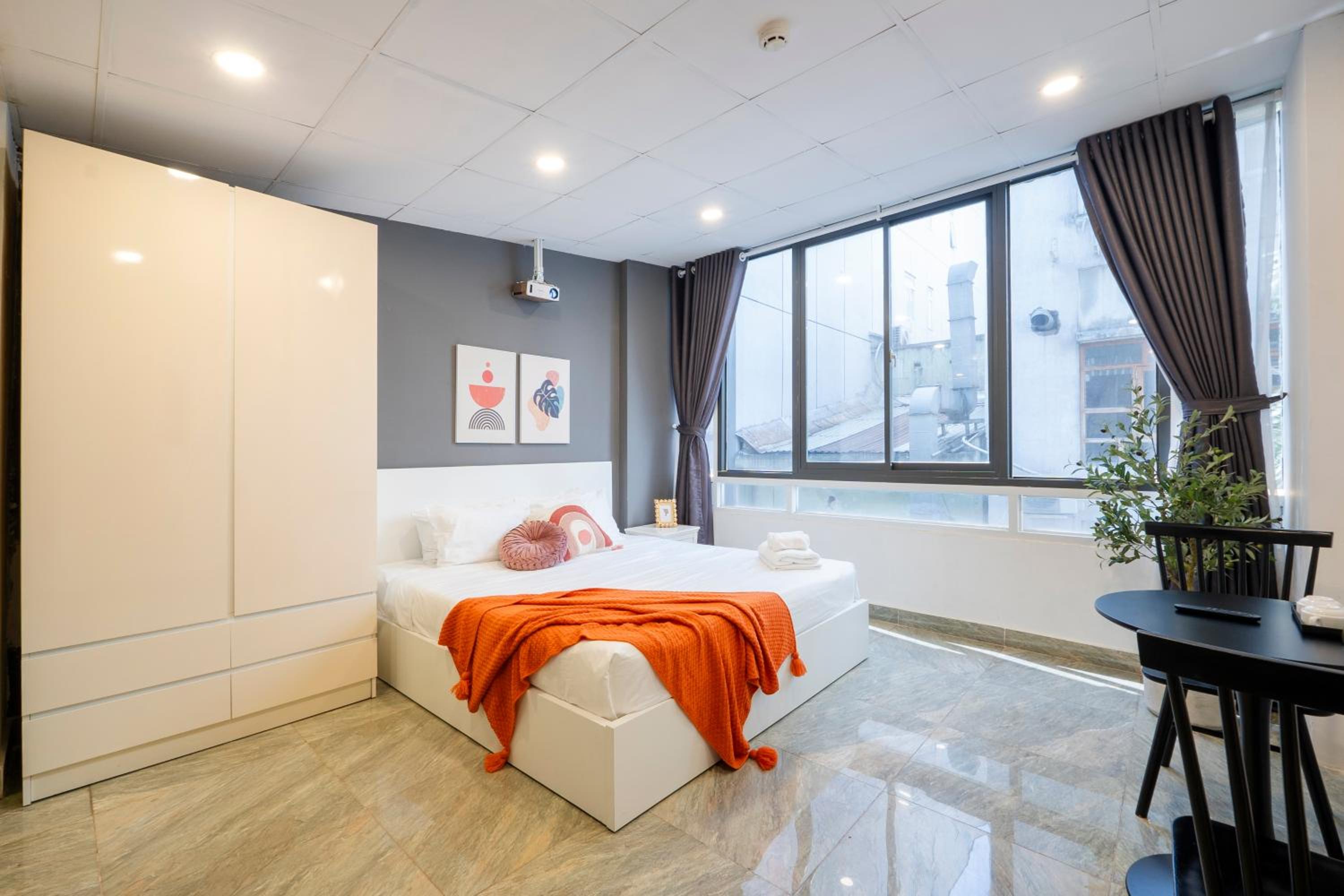 SAZI Opera Home HCM