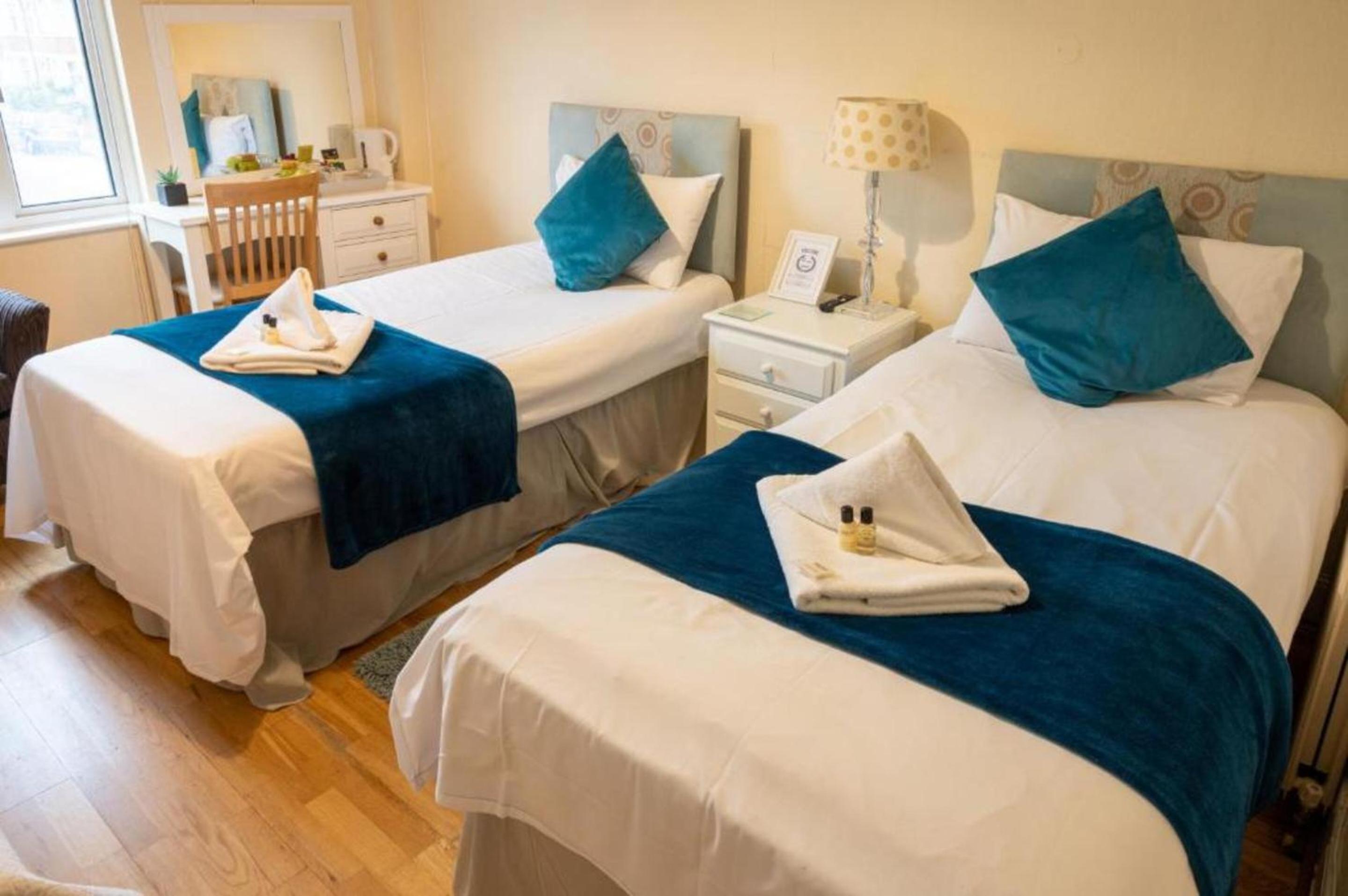 Oxford Vacations - OYO Lina Guest House - Property Image 15