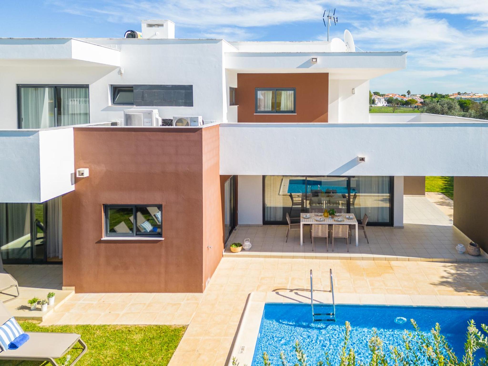 Villas Novochoro - Large Garden- Heatable Pool by DreamvillasAlbufeira view 4