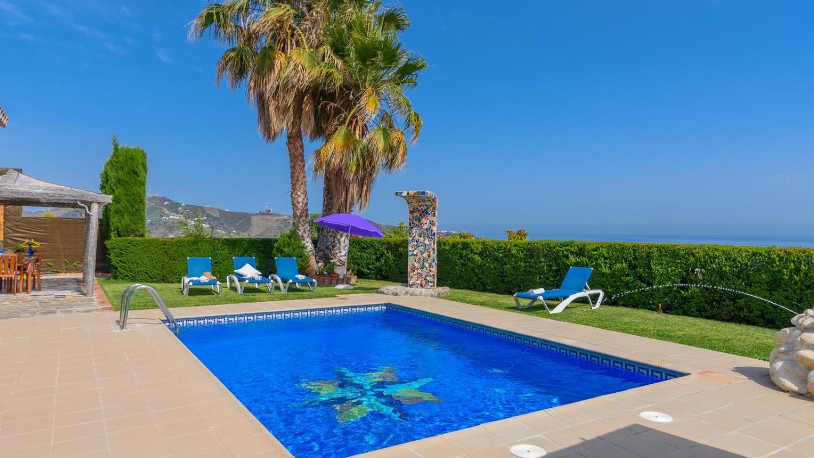 Villa Elvira Torrox by Ruralidays