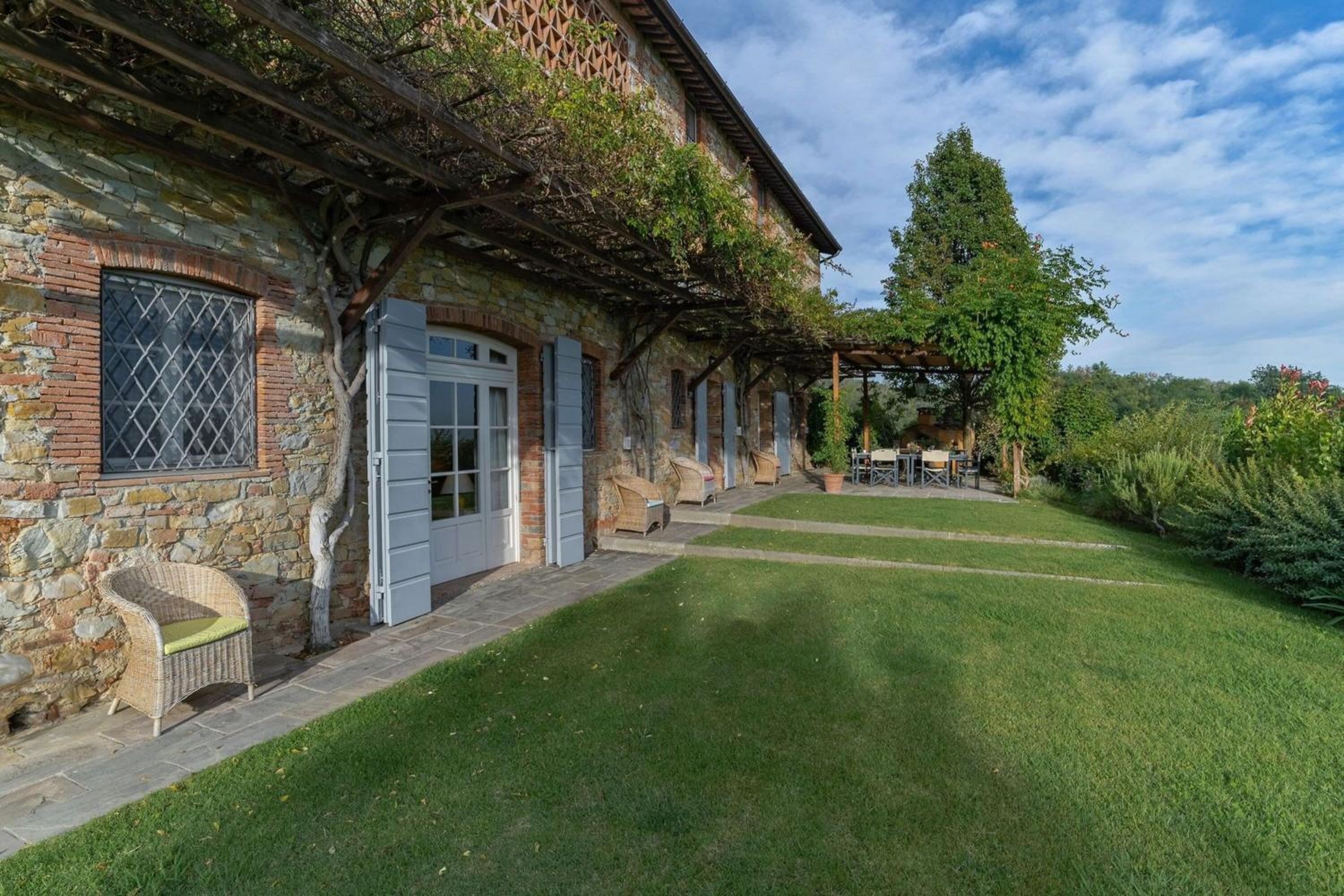 Villa Marlia by Mmega view 5
