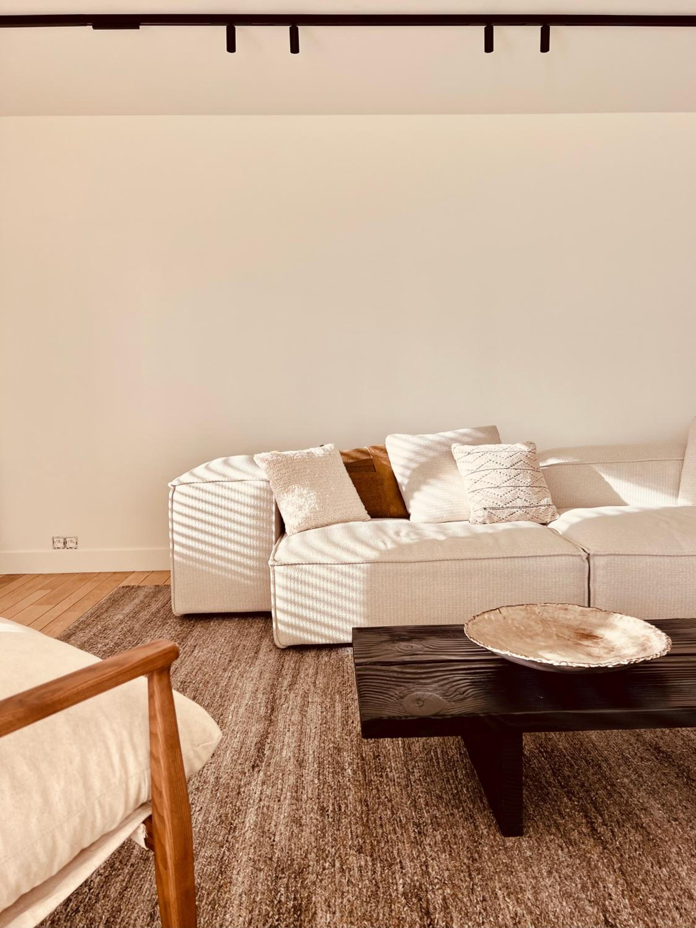 Gelijkvloers appartement met prive parking
