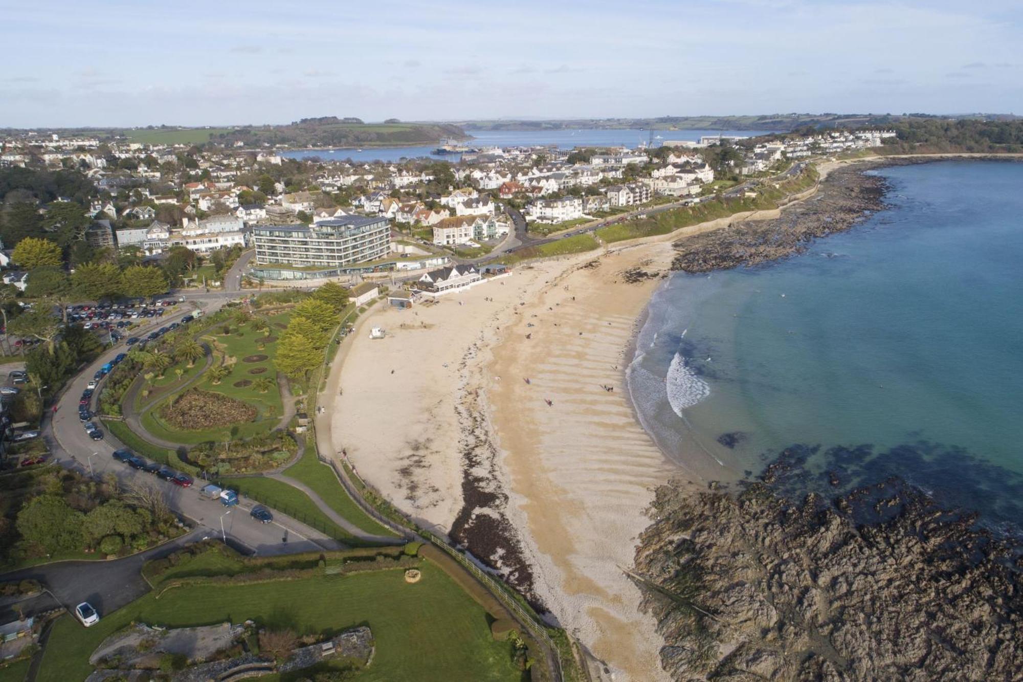 Oceans Eleven - Sea view - Secure parking - Footsteps from beach
