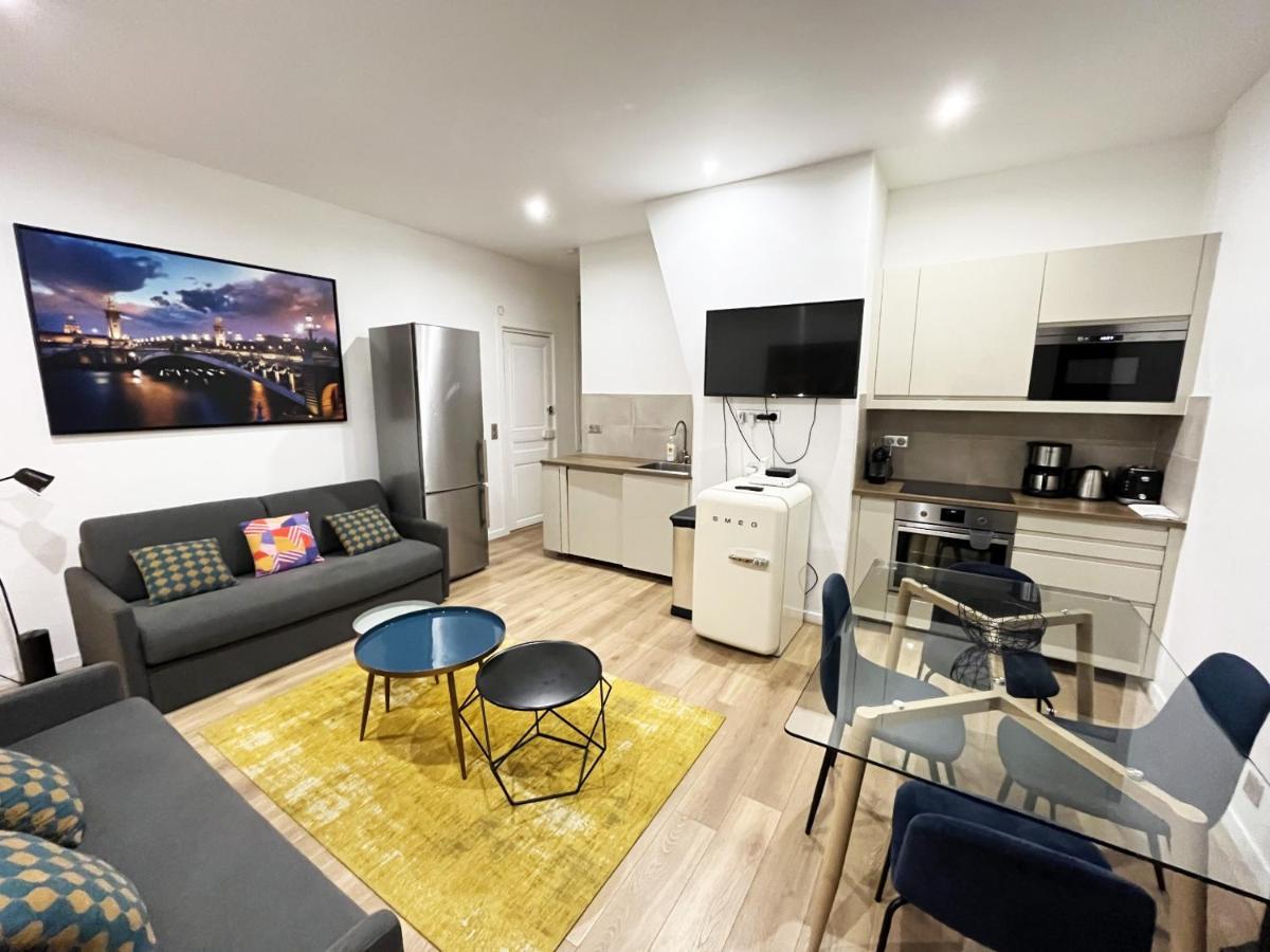62-LUXURY FLAT CHAMPS ELYSEES (1G)