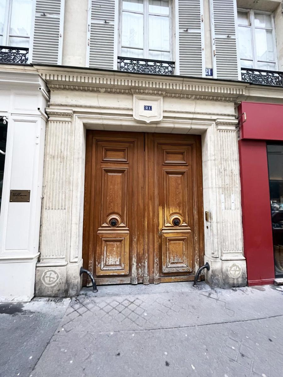 62-LUXURY FLAT CHAMPS ELYSEES (1G)