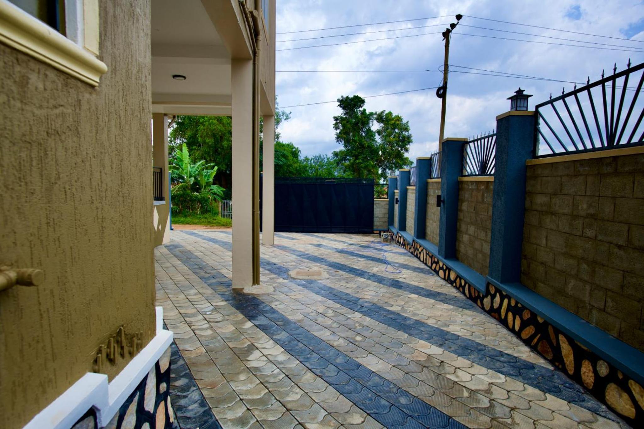 ATA Luxe Apartments view 4