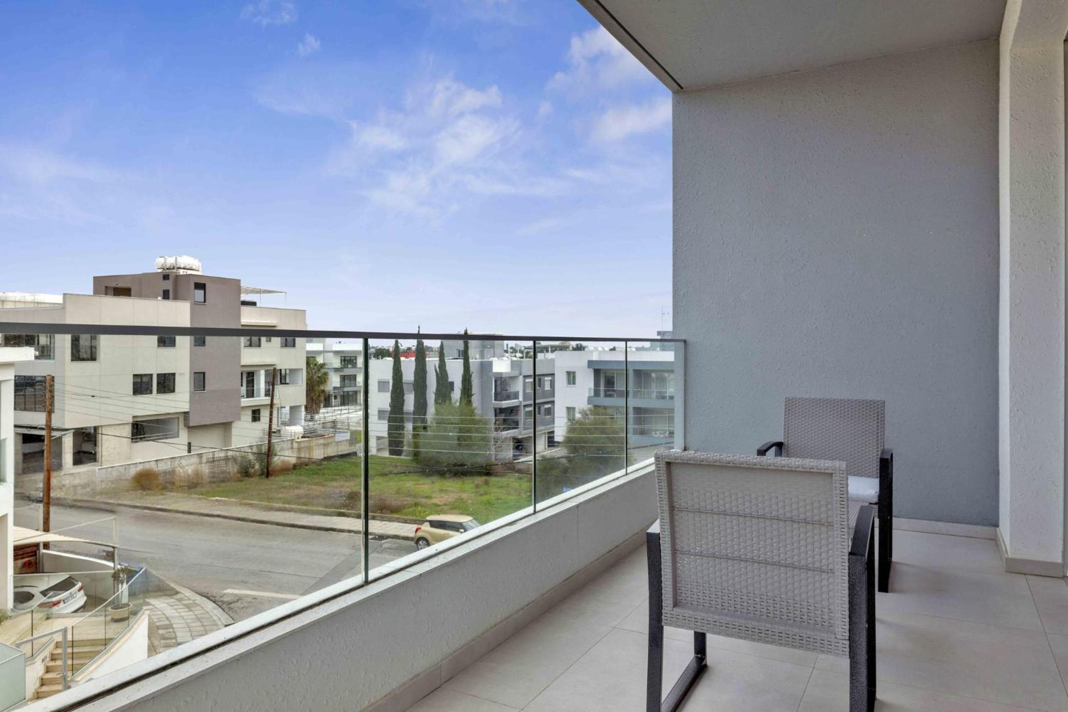 Phaedrus Living: Eolus Residences Hera