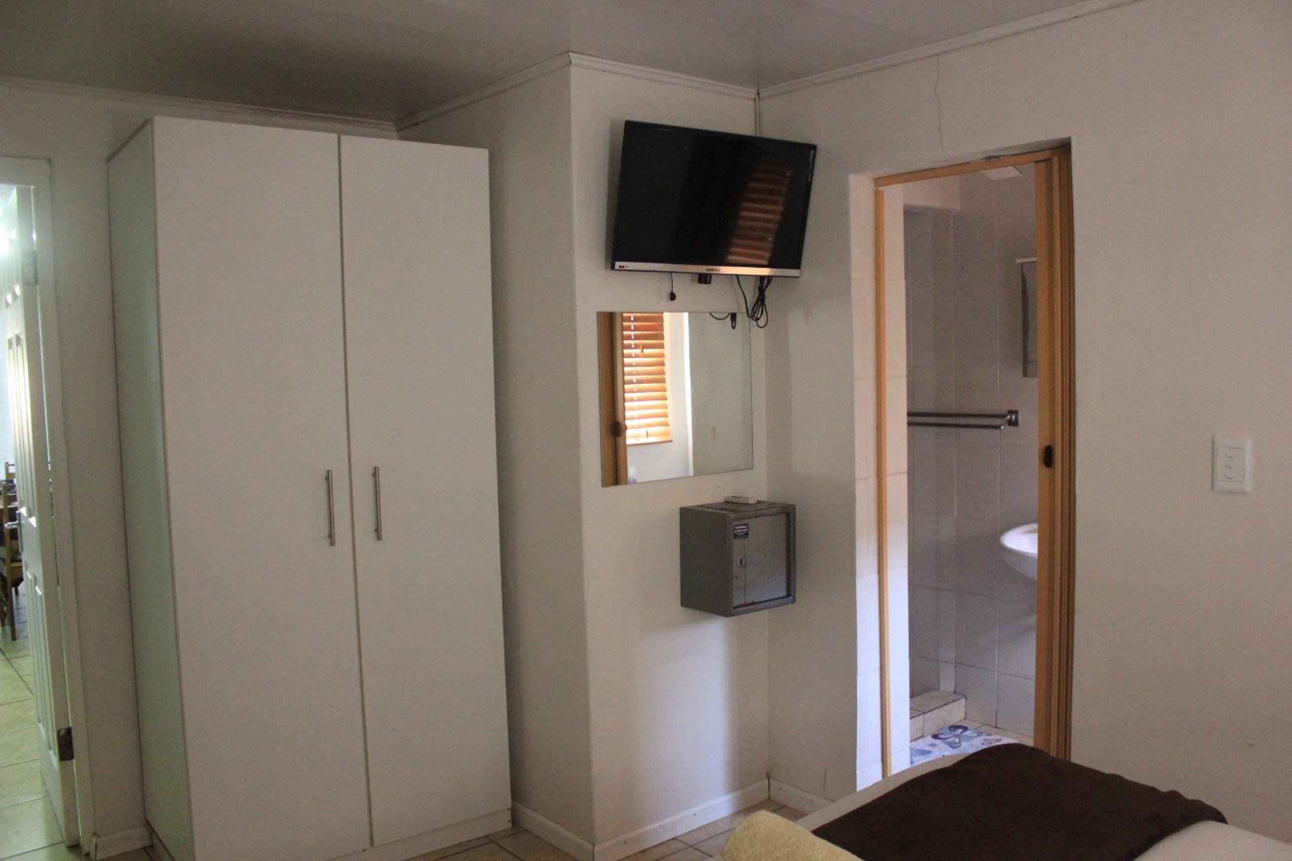 Photo 6