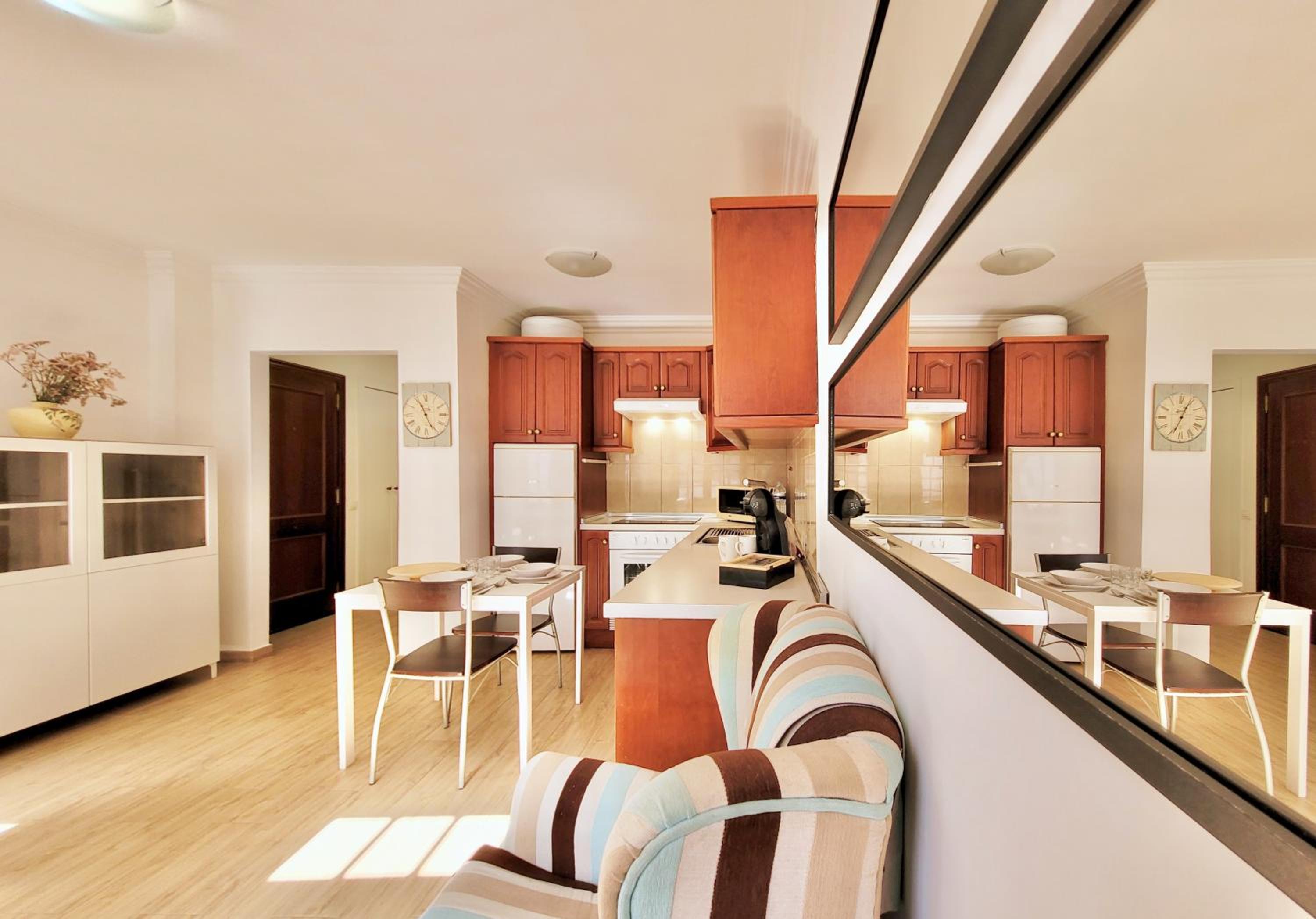 Miranda Apartment with FREE PARKING