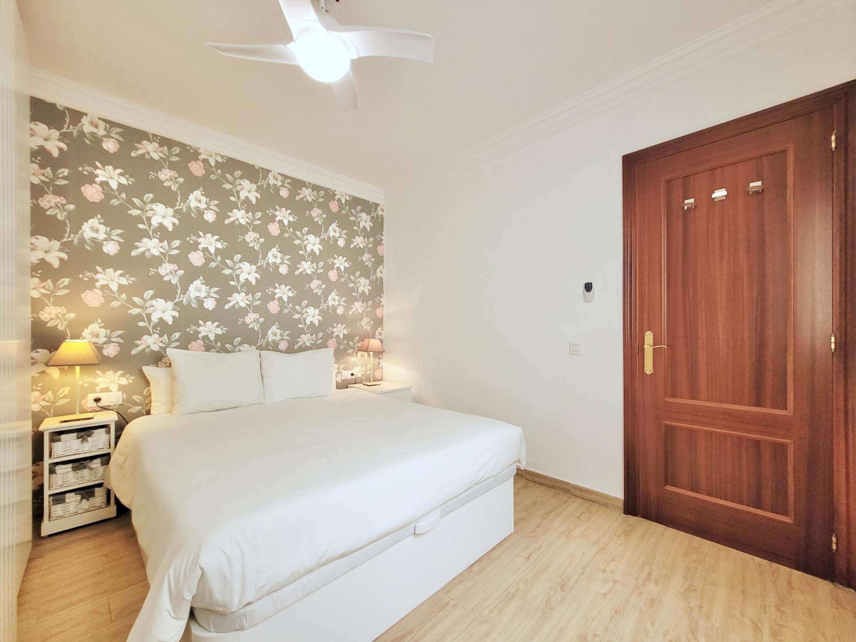 Miranda Apartment with FREE PARKING