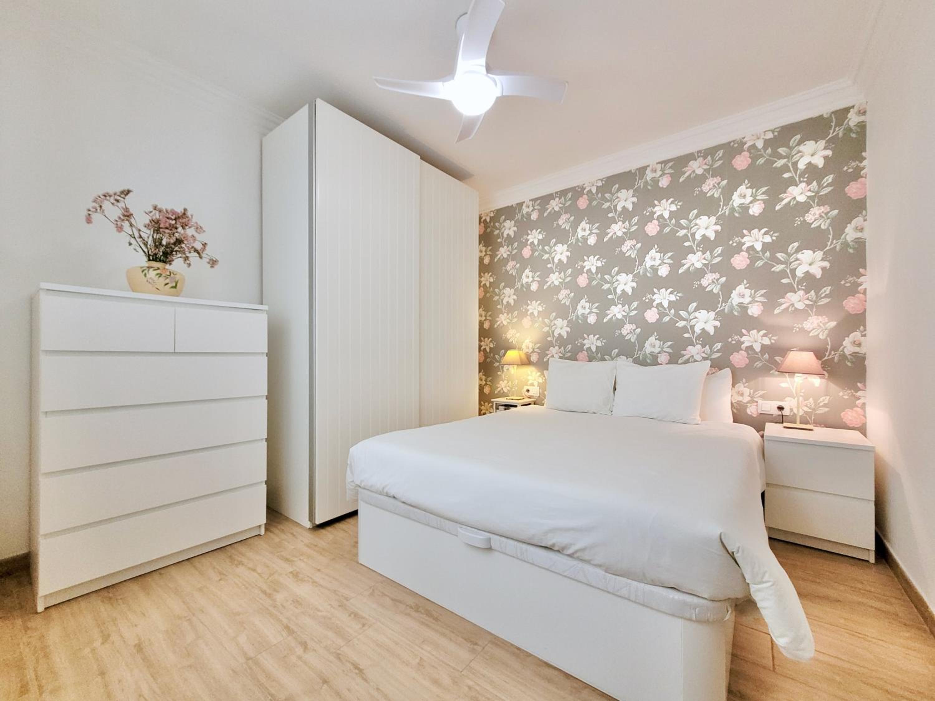 Miranda Apartment with FREE PARKING