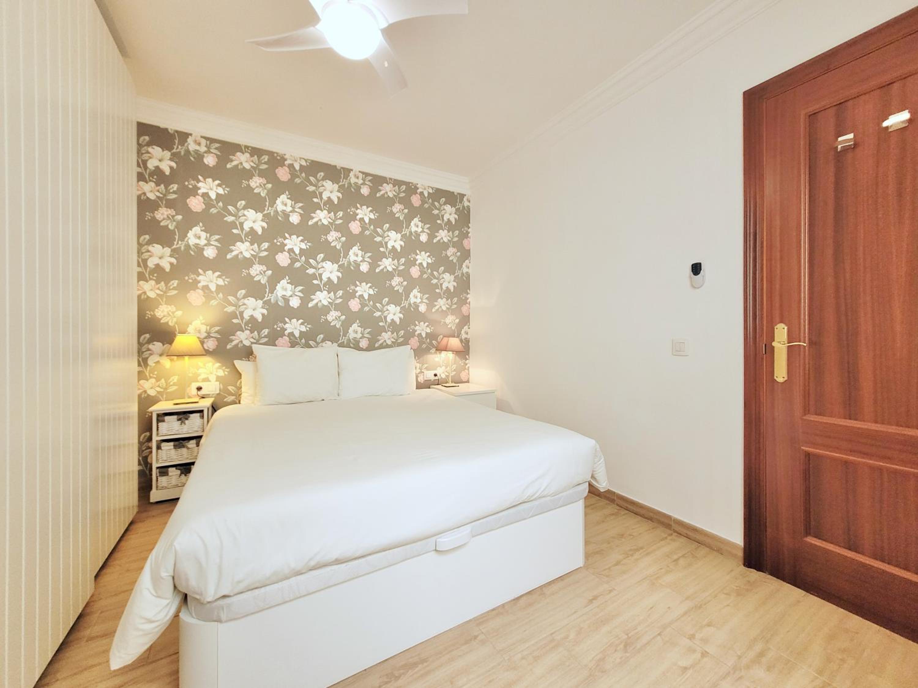 Miranda Apartment with FREE PARKING