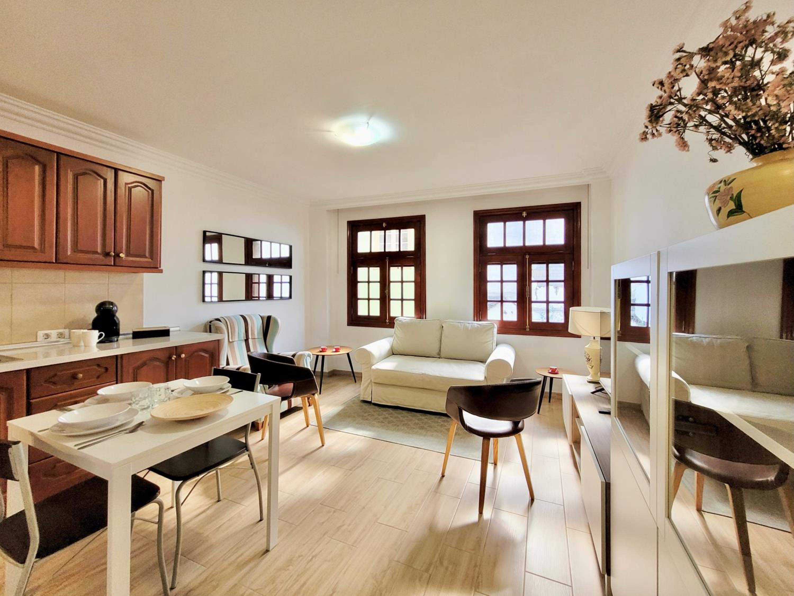Miranda Apartment with FREE PARKING