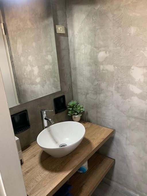 Milano Besana Rent House