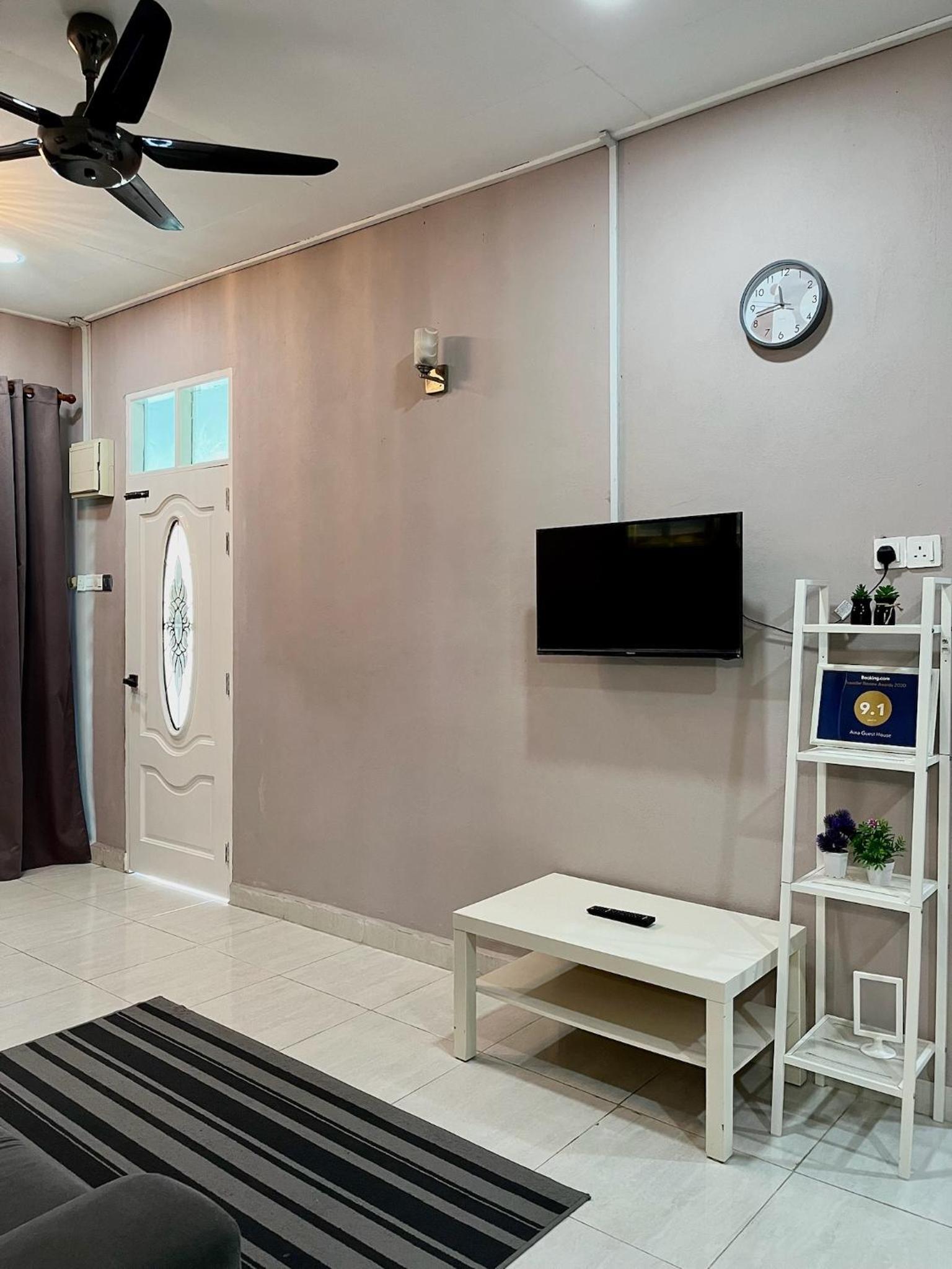 Aina Guest House photo 5