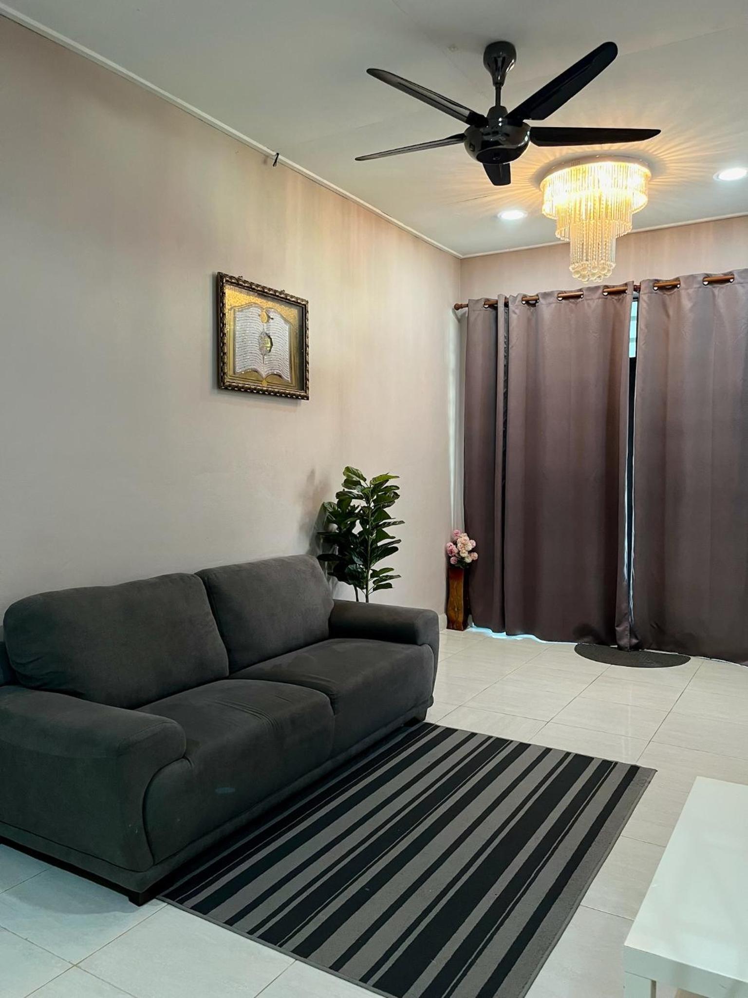 Aina Guest House photo 4